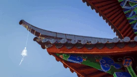 中国风古风建筑天空故宫屋檐风铃摄影创意合成gif图素材图片